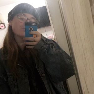 Meet your Posher, Frederique